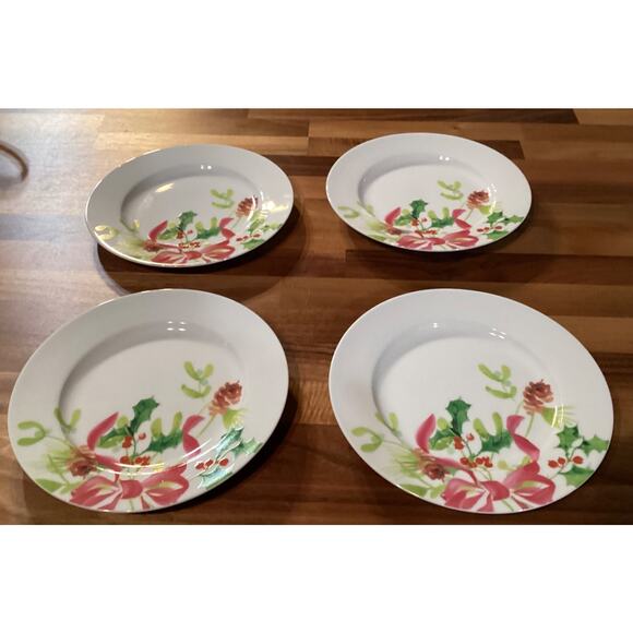 Paula Deen Dinnerware Christmas Wreath 8” Salad Dessert Plate Set Lot Of 4 - Picture 7 of 9
